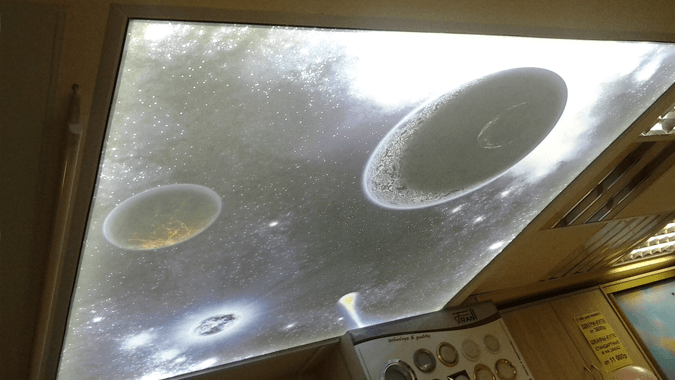 Фотопечать на светопрозрачном потолке "Космос"